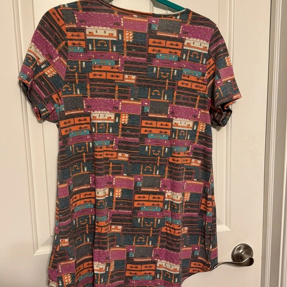 Lularoe Perfect Tee Sz XL Luggage Print - Picture 6 of 7